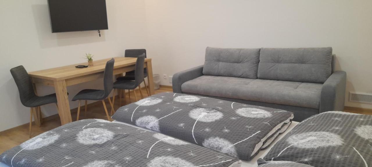 Apartmany Lumi Velky Slavkov Luaran gambar